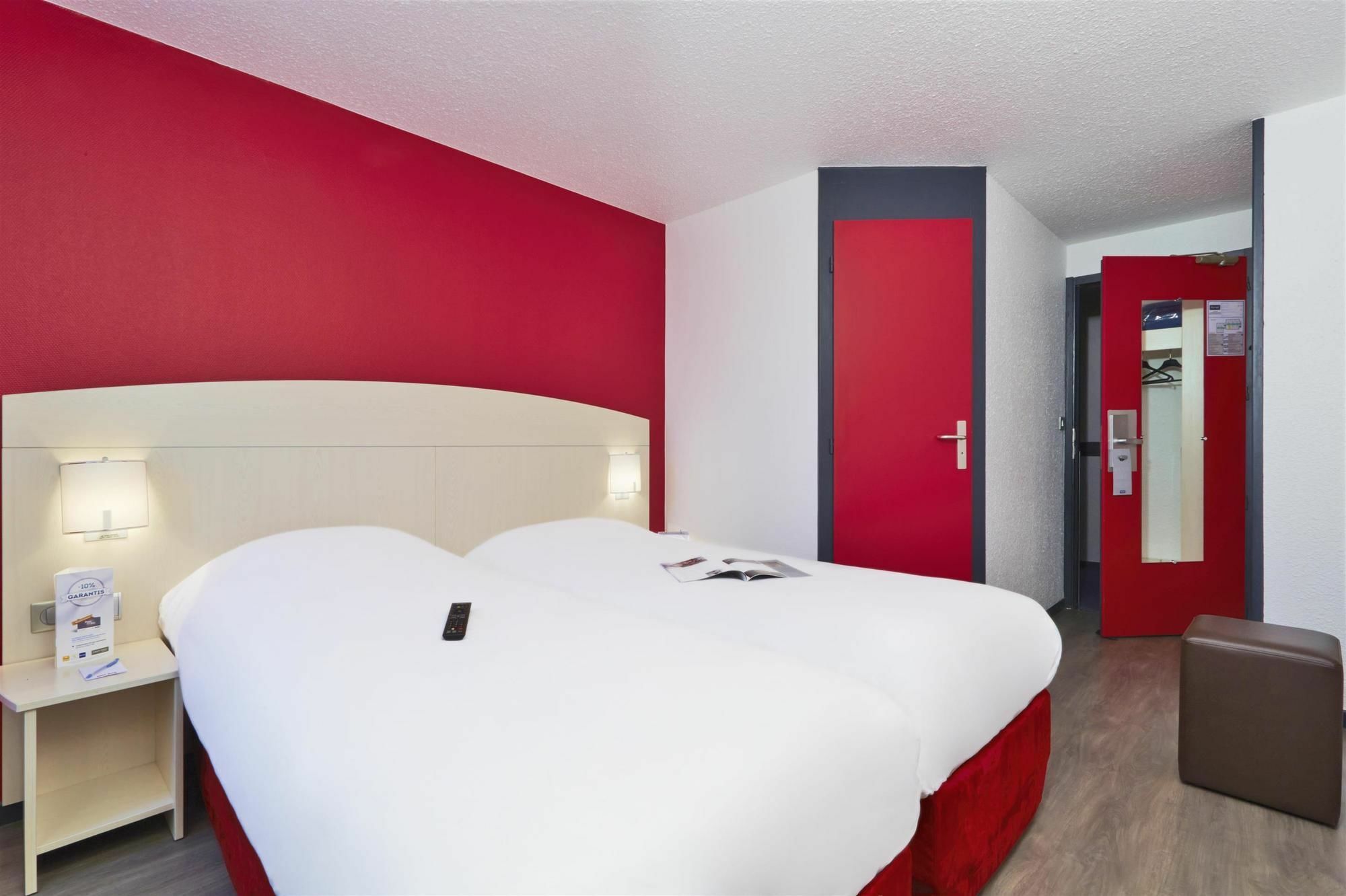 Hotel Kyriad Lyon Sud Genis Laval